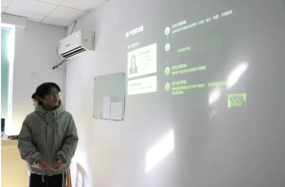 25届Java班举行了AI大模型开发项目答辩会